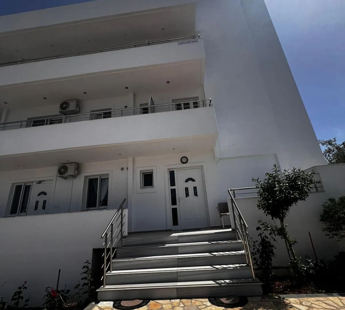 Apartments Nano Ksamil 0*,