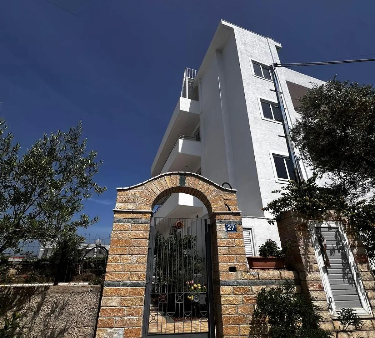 Apartments Nano Ksamil Albania