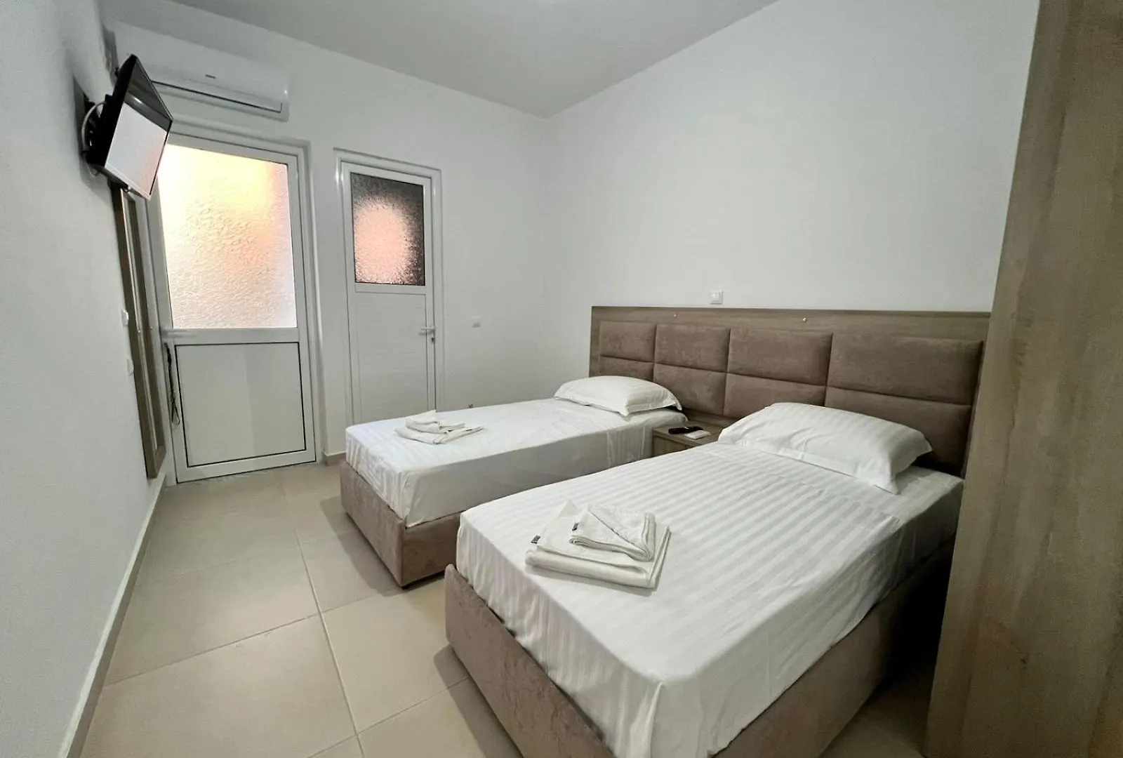 Apartments Nano Ksamil 0*,