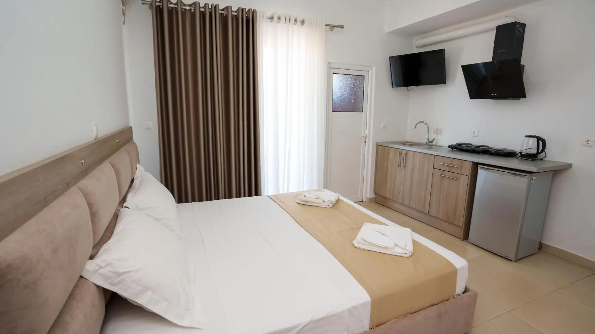 Apartments Nano Ksamil