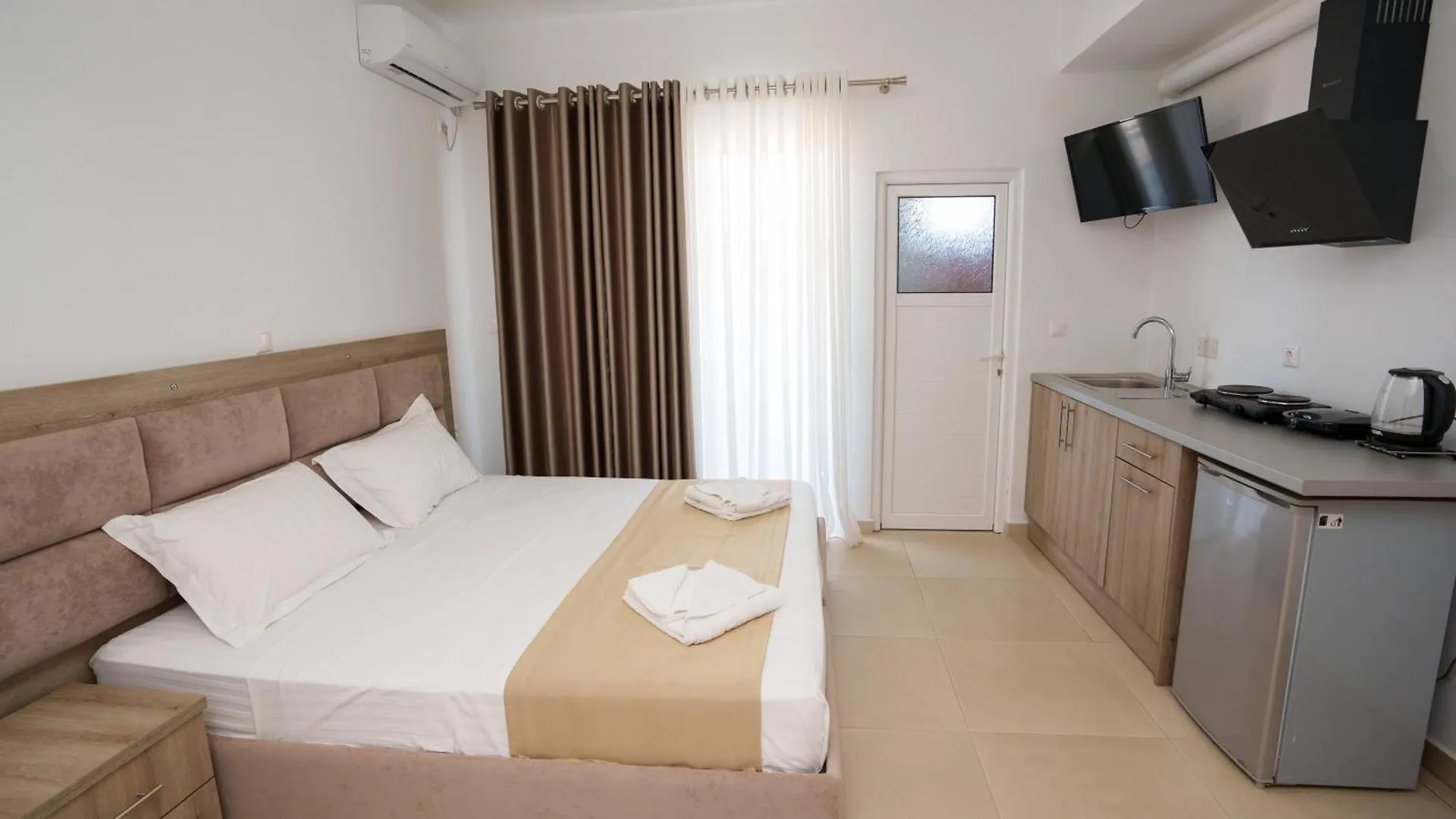 Apartments Nano Ksamil