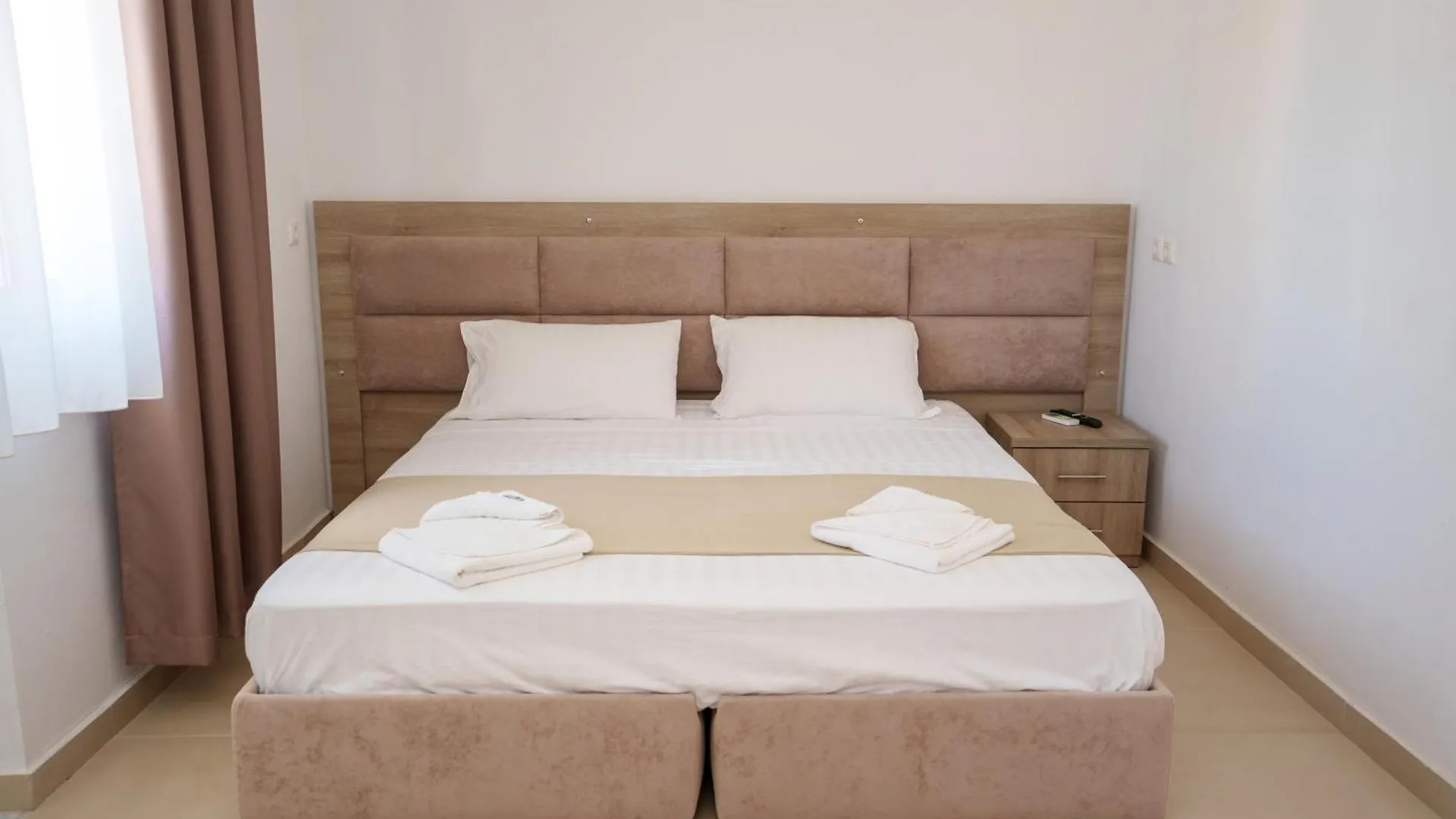 Apartments Nano Ksamil 0*,