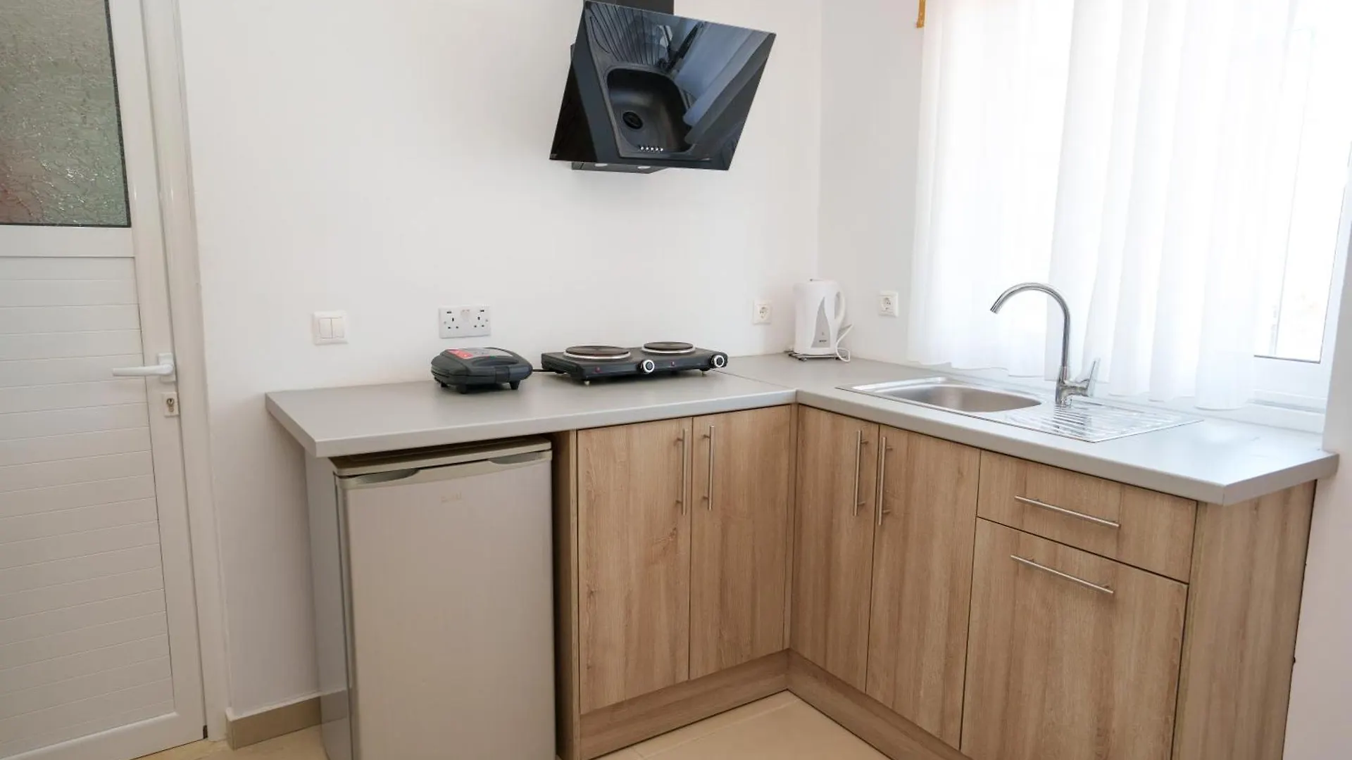 Apartments Nano Ksamil