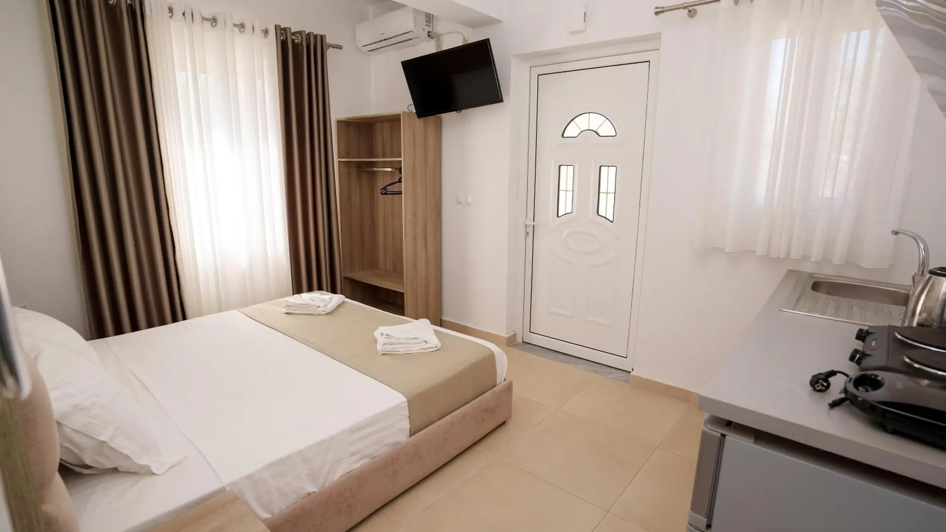 Apartments Nano Ksamil