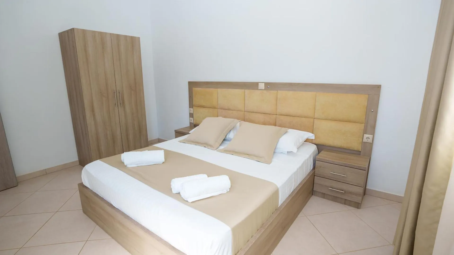 Apartments Nano Ksamil 0*,  Albania