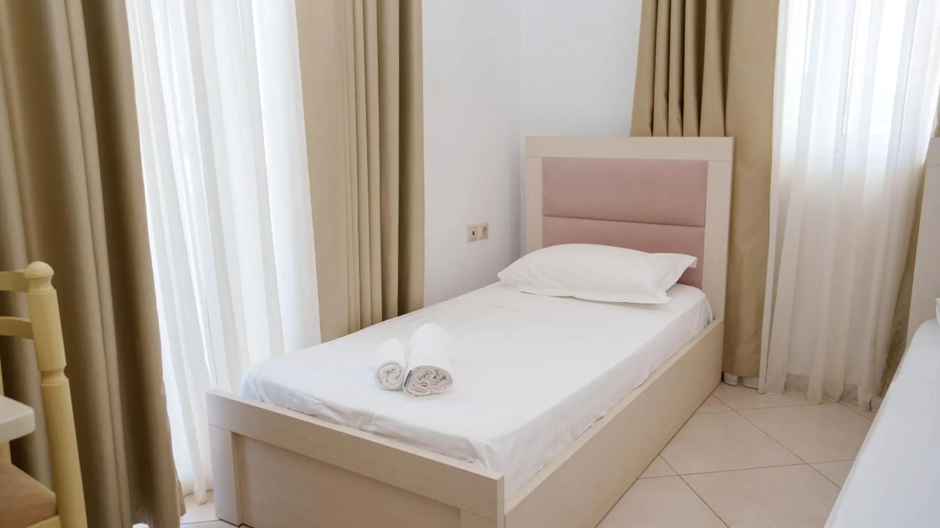 Apartments Nano Ksamil