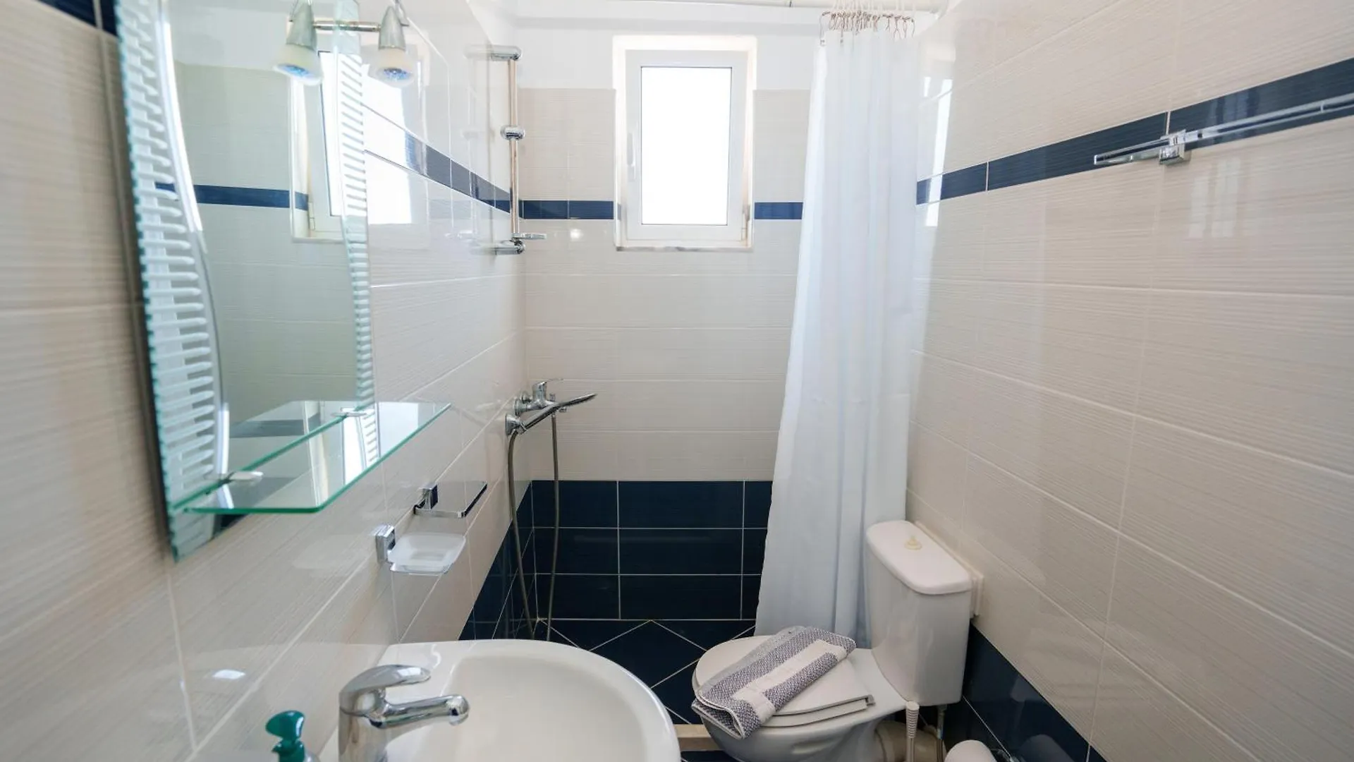 Apartments Nano Ksamil