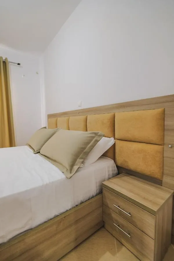 Apartments Nano Ksamil 0*,